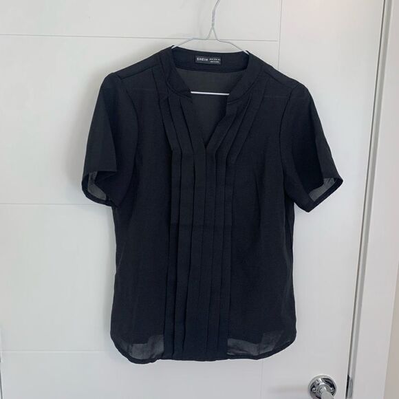 🌸3 for $30🌸 SHEIN Black Front Ruching T-shirt - Picture 2 of 3